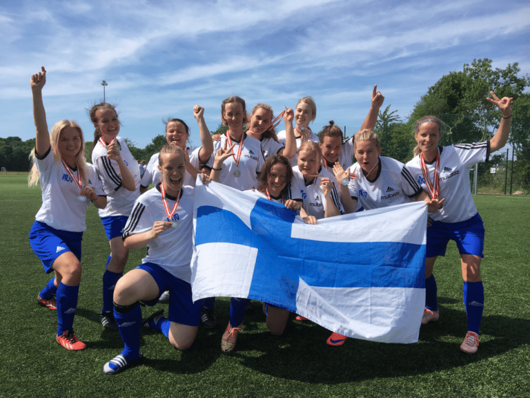 Kerää futisjoukkue Vufi Openiin!